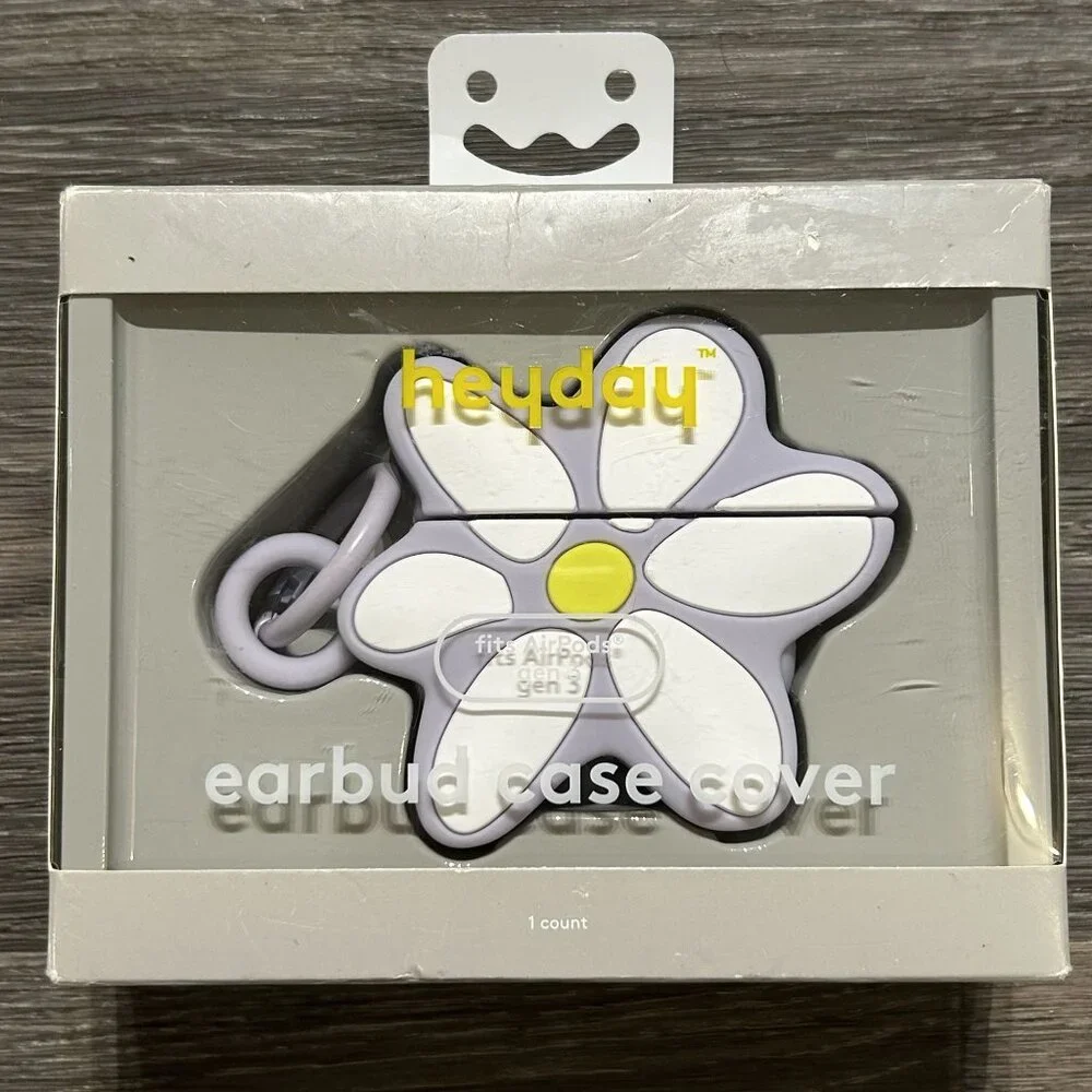 NIB Heyday Soft Purple Flower Daisy AirPods Case Cover 3rd Generation Clip